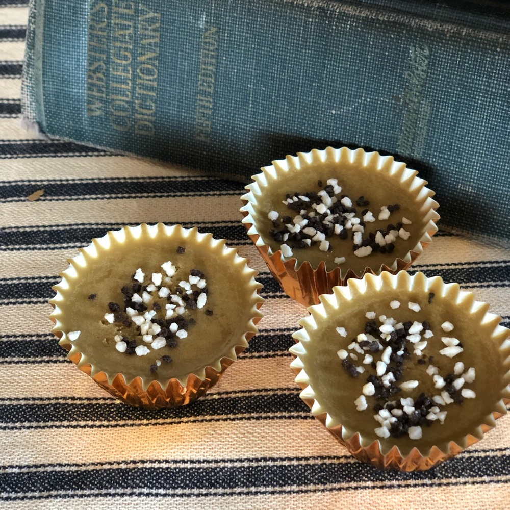 COPY - COFFEE wax melts with COOKIES & CREAM on t…